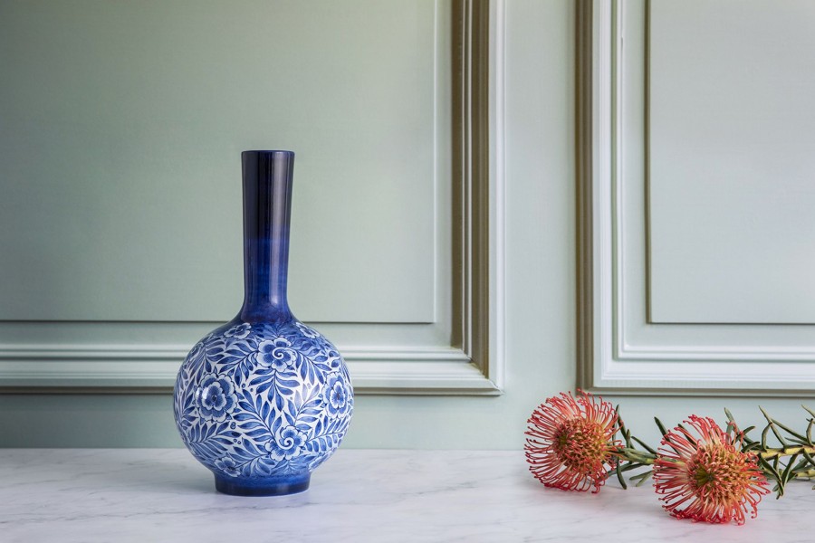 Interieur Royal Delft | Tearbottle Rustic Flowers | The Vase Edition